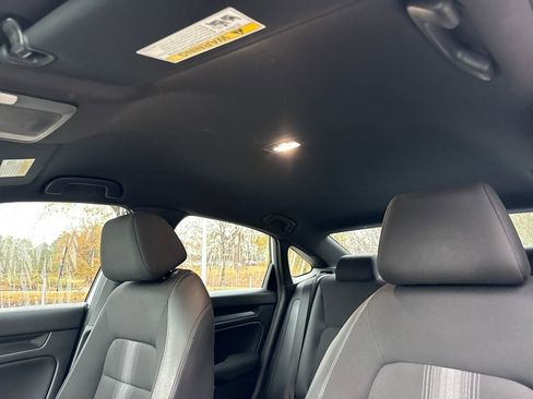 Certified 2025 Honda Civic Sport image 25