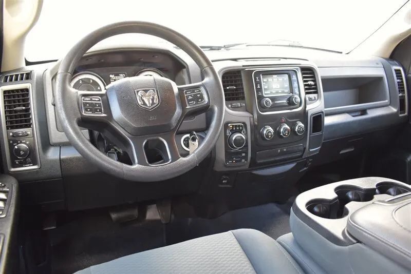 Used 2019 RAM 1500 Tradesman w/ Tradesman SXT Package AWD/4WD image 3