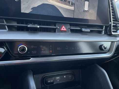 Used 2023 Kia Sportage SX image 18