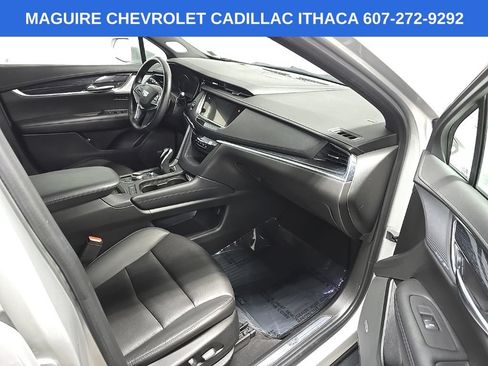Used 2020 Cadillac XT5 Premium Luxury AWD/4WD image 16