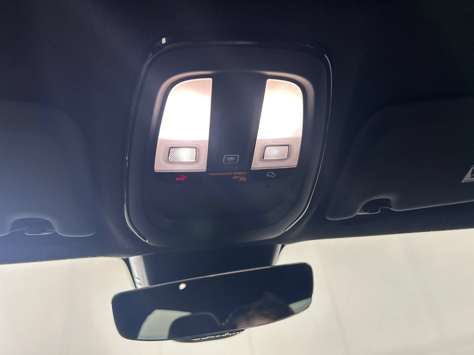 Used 2023 Volvo C40 P8 Recharge Plus AWD/4WD image 25