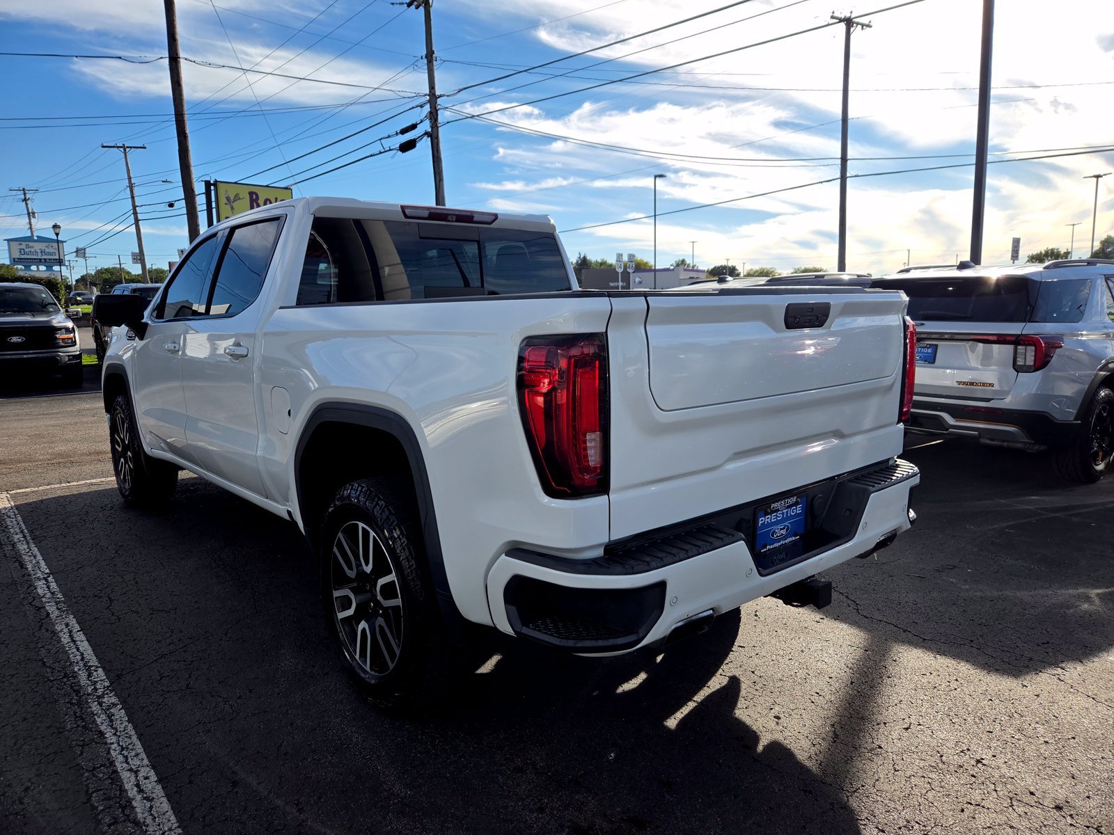 Used 2019 GMC Sierra 1500 AT4 w/ AT4 Premium Package AWD/4WD image 6
