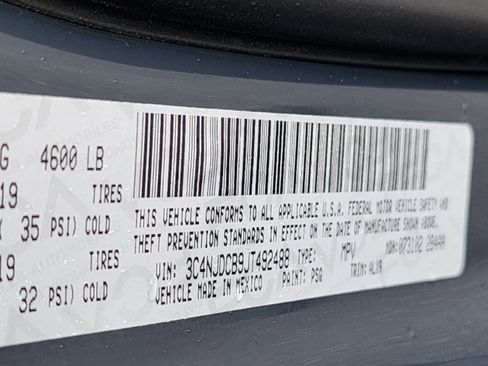 Used 2018 Jeep Compass Limited w/ Navigation Group image 36