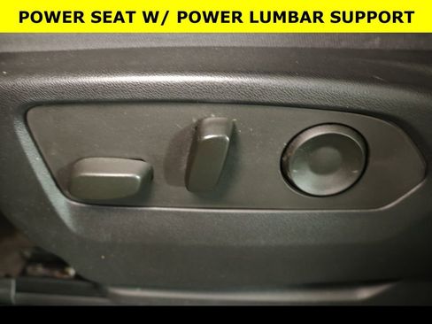 Used 2022 Chevrolet Silverado 1500 LT w/ Z71 Off-Road Package image 8