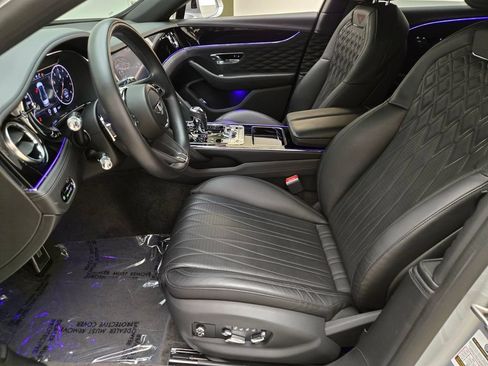 Used 2021 Bentley Flying Spur V8 AWD/4WD image 17