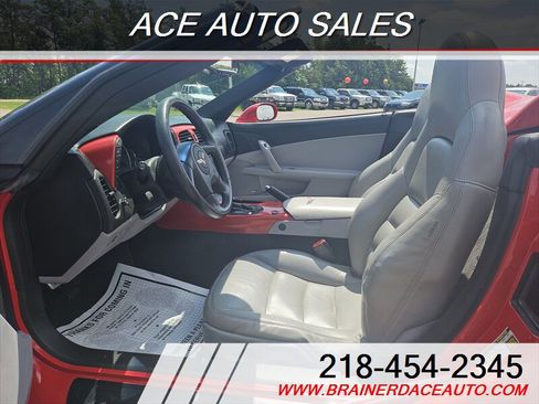 Used 2005 Chevrolet Corvette Convertible w/ Preferred Equipment Group image 7
