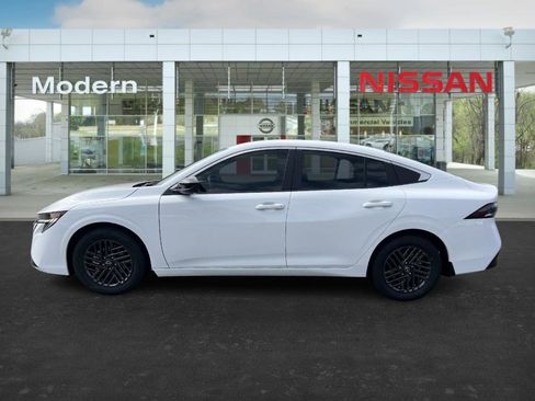 New 2026 Nissan Sentra SV image 2