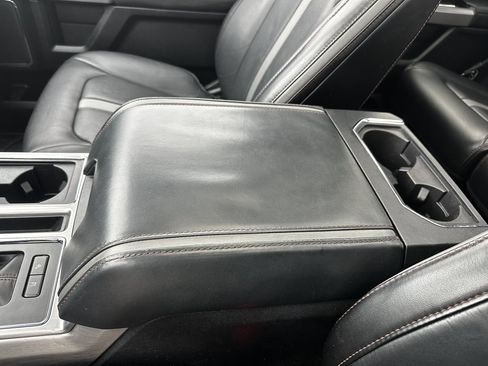 Used 2018 Ford F150 Platinum w/ Equipment Group 701A Luxury image 37