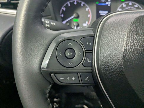 Used 2024 Toyota Corolla Cross AWD Hybrid image 16