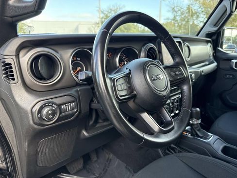 Used 2022 Jeep Gladiator Sport image 28