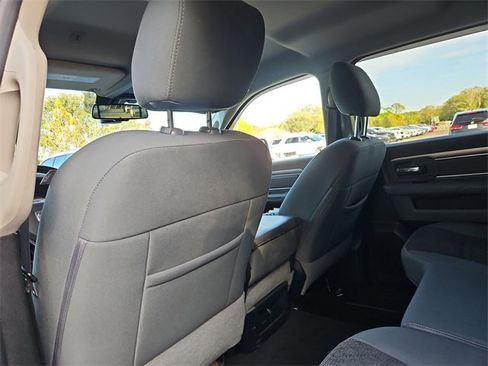 Used 2019 RAM 1500 Big Horn image 11