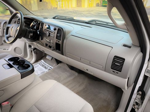 Used 2011 GMC Sierra 1500 4x4 Crew Cab Hybrid image 18