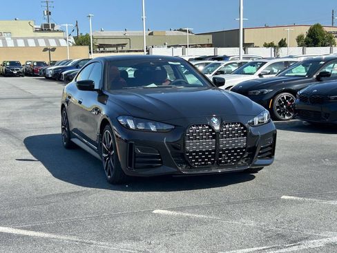 New 2026 BMW 430i w/ M Sport Package RWD image 7