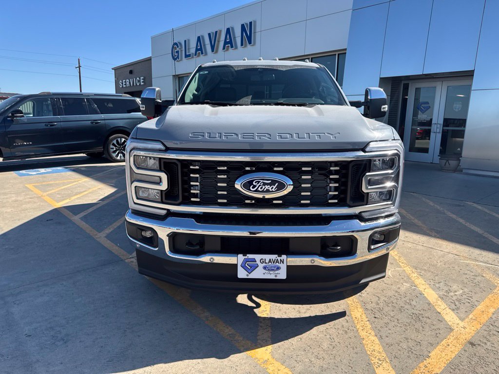 New 2027 Ford F350 Lariat w/ Lariat Premium Package AWD/4WD image 3