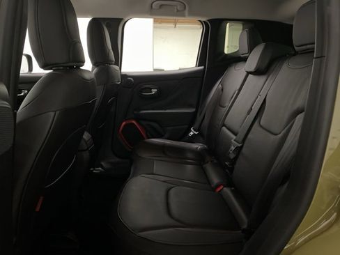 Used 2015 Jeep Renegade Trailhawk w/ Premium Leather Group image 20