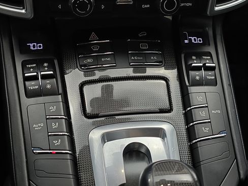 Used 2016 Porsche Cayenne GTS image 23