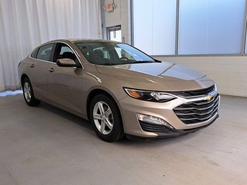 Used 2024 Chevrolet Malibu LT image 4