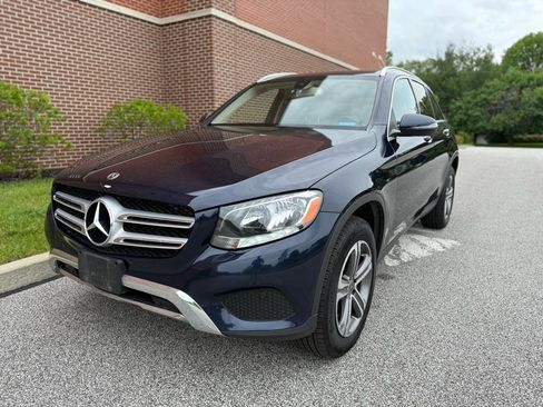 Used 2018 Mercedes-Benz GLC 300 4MATIC image 1