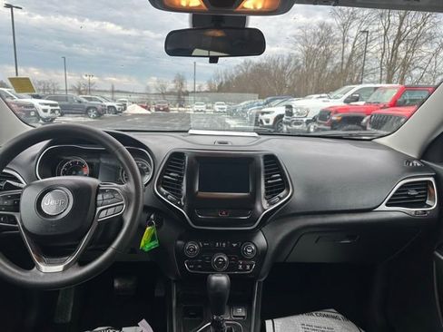 Used 2020 Jeep Cherokee Latitude image 25