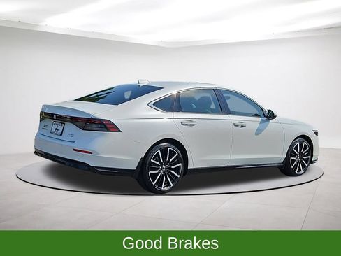 Used 2023 Honda Accord Touring image 7