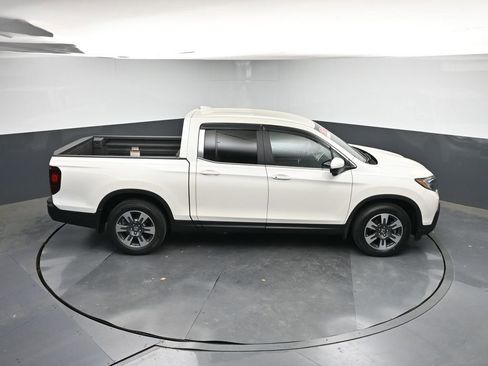 Used 2017 Honda Ridgeline RTL-T image 37
