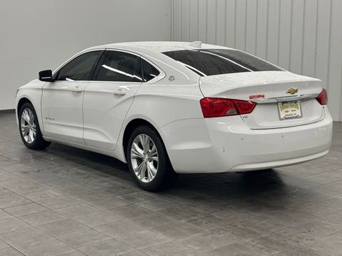 Used 2015 Chevrolet Impala LT w/ Convenience Package image 4