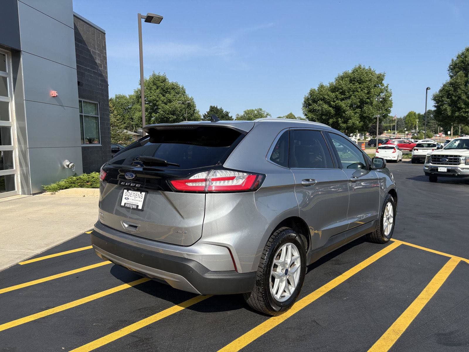 Used 2022 Ford Edge SEL w/ Convenience Package AWD/4WD image 6