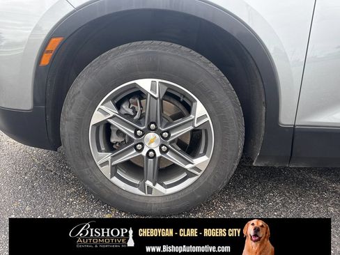 Used 2024 Chevrolet Blazer LT w/ Convenience Package AWD/4WD image 18