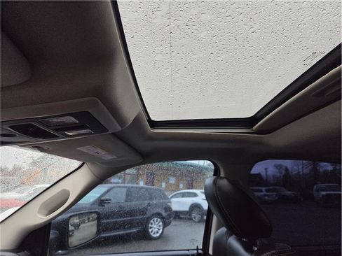 Used 2014 RAM 1500 Sport w/ Sport Premium Group image 23