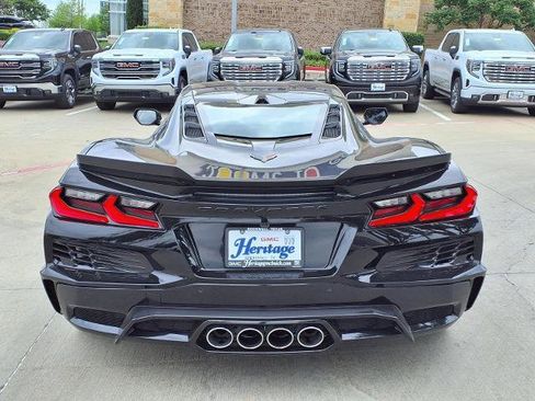 Used 2024 Chevrolet Corvette Z06 RWD image 23