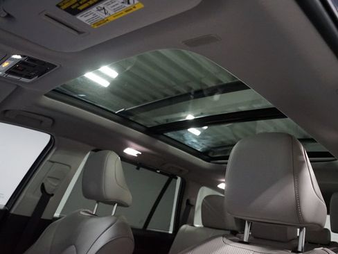 Certified 2025 Toyota Grand Highlander FWD image 36