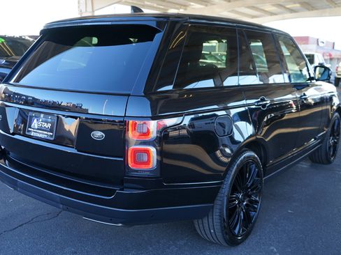 Used 2020 Land Rover Range Rover HSE image 3