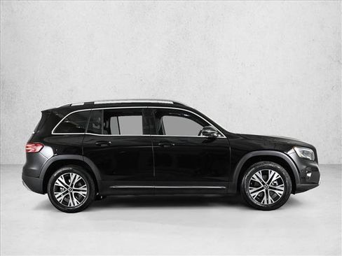 New 2026 Mercedes-Benz GLB 250 4MATIC image 4