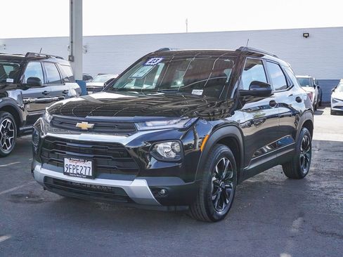 Used 2023 Chevrolet TrailBlazer LT w/ Convenience Package image 4