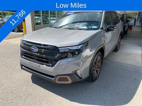 Used 2025 Subaru Forester Sport AWD/4WD image 2