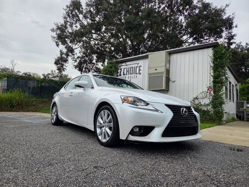 Used 2016 Lexus IS 200t image 1