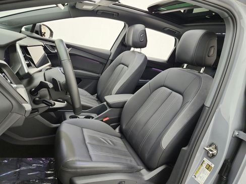 Used 2025 Audi Q4 e-tron Premium Plus w/ Premium Plus AWD/4WD image 10
