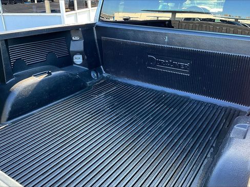 Certified 2025 GMC Sierra 1500 SLT RWD image 6