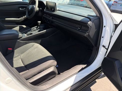 Used 2024 Honda Accord EX image 23