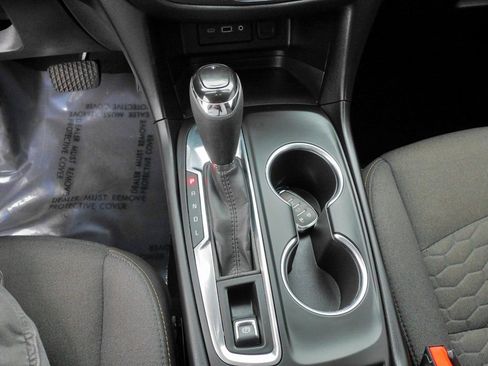 Used 2021 Chevrolet Equinox LT image 28