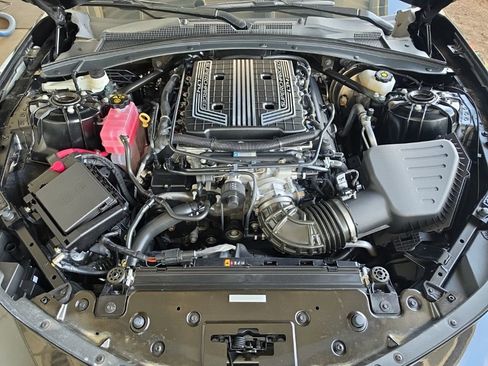 Used 2021 Chevrolet Camaro ZL1 w/ LPO, ZL1 Protection Package image 6