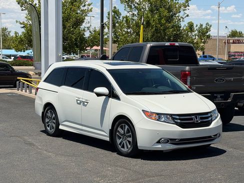 Used 2016 Honda Odyssey Touring Elite image 53