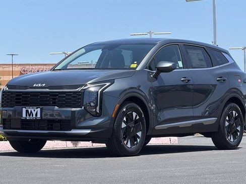New 2026 Kia Sportage LX FWD image 8