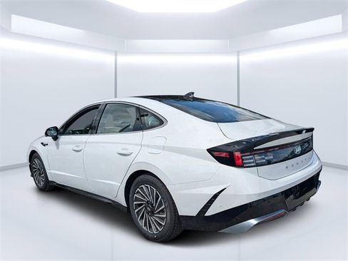 New 2024 Hyundai Sonata Limited image 5