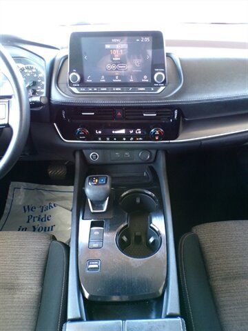 Used 2021 Nissan Rogue SV FWD image 33