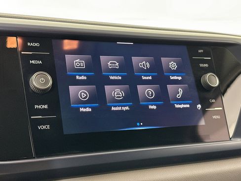 Used 2022 Volkswagen Taos SE image 14