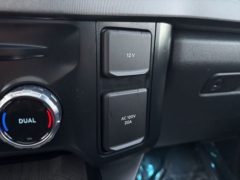 Certified 2023 Ford F350 Platinum w/ FX4 Off-Road Package image 34