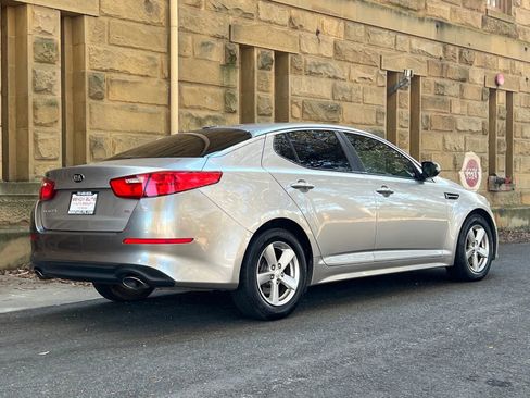 Used 2015 Kia Optima LX image 4
