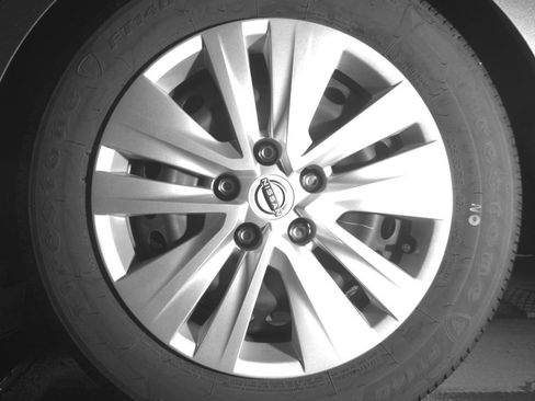 Used 2025 Nissan Sentra S FWD image 14