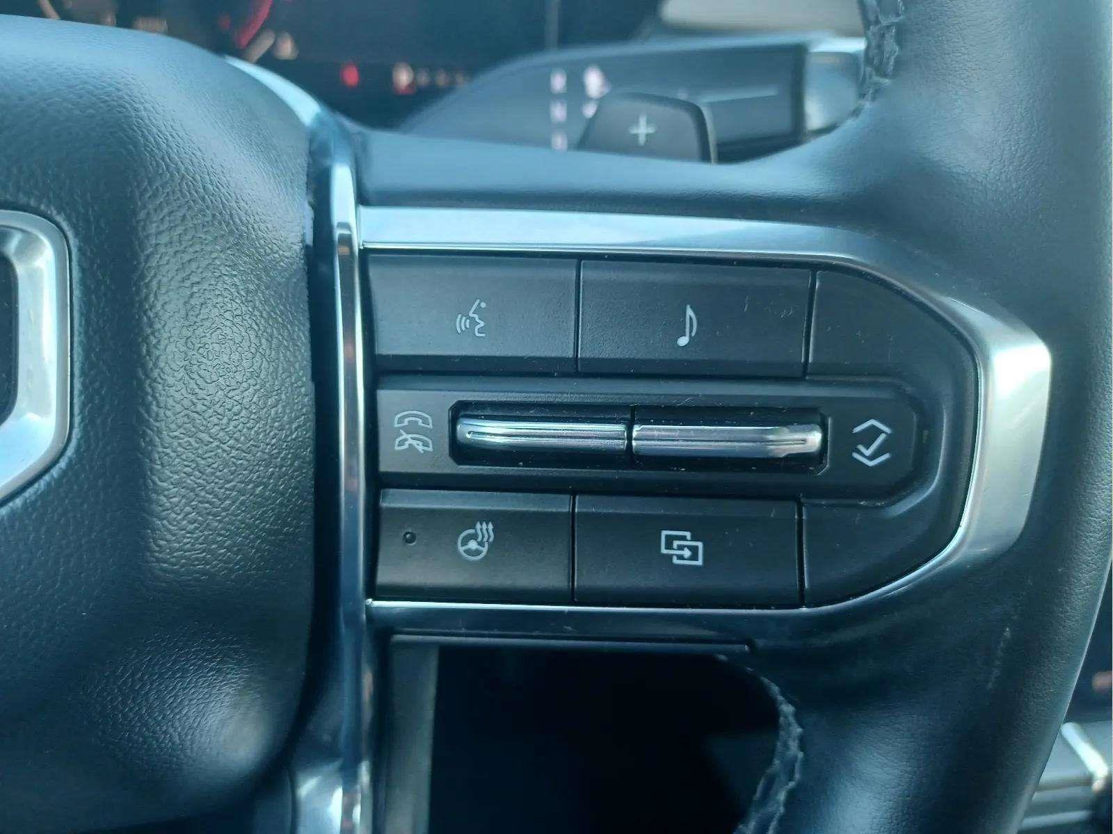 Used 2026 GMC Acadia AWD Elevation w/ Elevation Premium Package image 22
